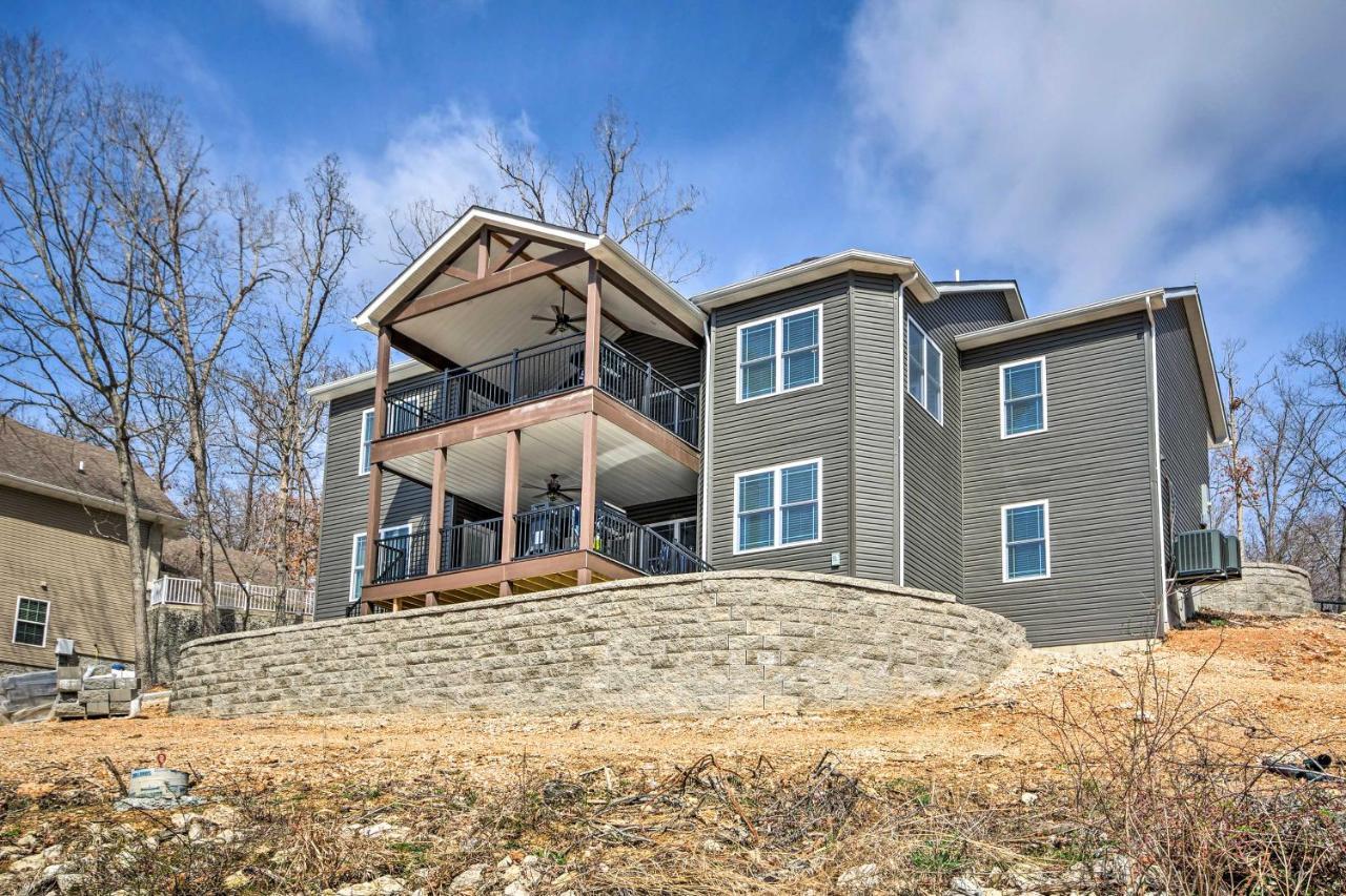 Lakefront Rocky Mount Home With Dock And Fire Pit Exterior foto